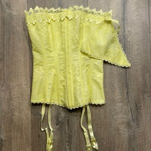 Fredericks of Hollywood Corset 32/ small